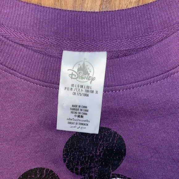 Disney women’s sweatshirt Large top Mickey Mouse long sleeve WDW Parks purple - Picture 2 of 6